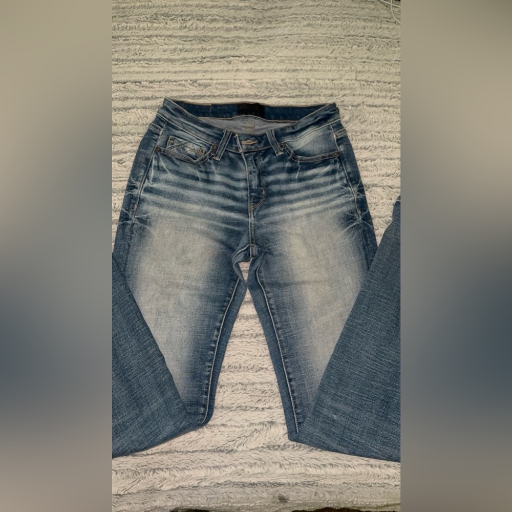 Buckle Women's Boot Cut Jeans in Faded Blue